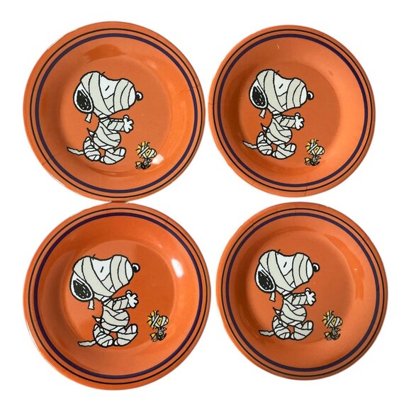 Peanuts Snoopy and Woodstock Halloween Mummy 8" Plates – Set of 4 by Gibson Over - Picture 1 of 7
